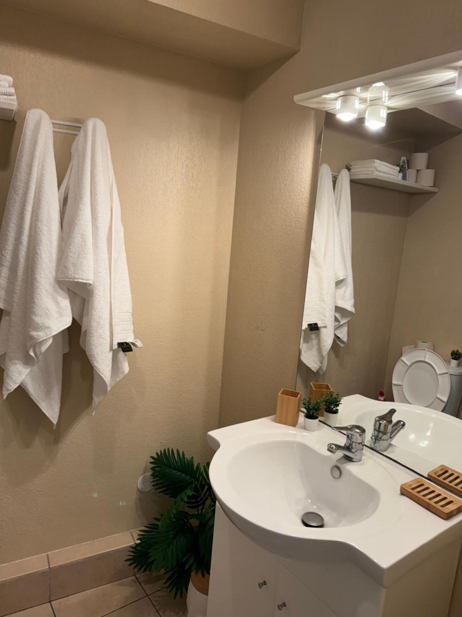 Studio Confortable Avec Vue Nice Ngoại thất bức ảnh